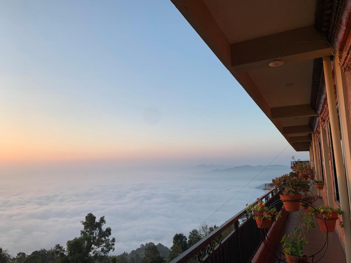 Superview Lodge, Best Himalayan Sunrise In Sarangkot Pokhara Exterior photo