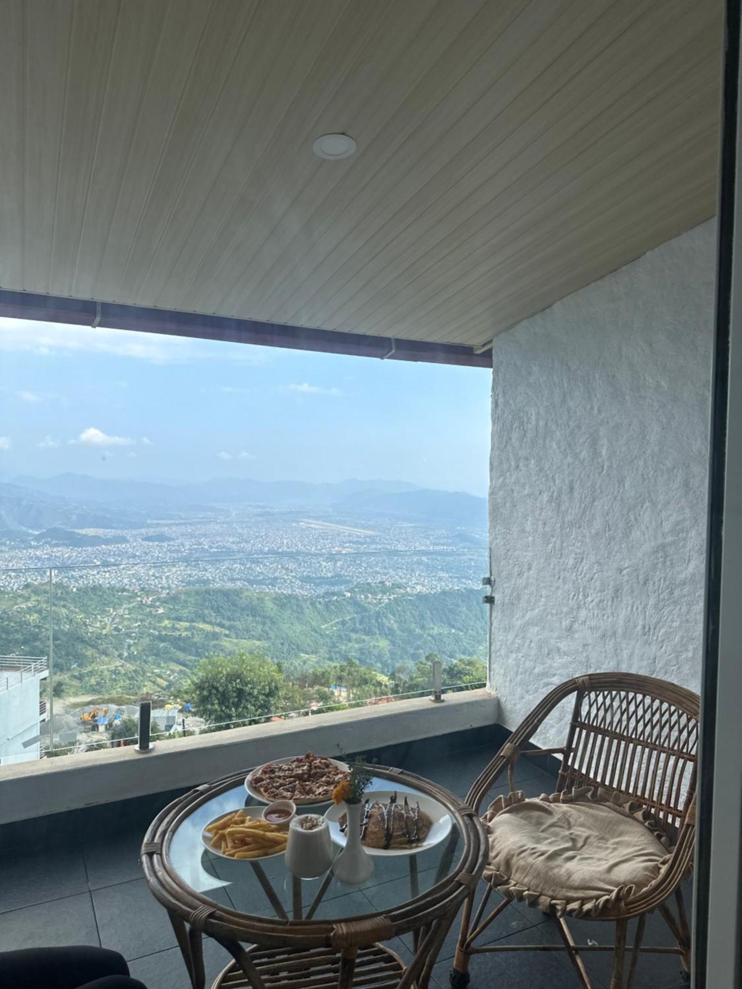 Superview Lodge, Best Himalayan Sunrise In Sarangkot Pokhara Exterior photo